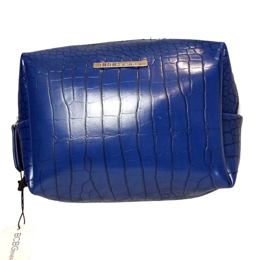 BCBGeneration Olivia Rectangle Pouch NWT